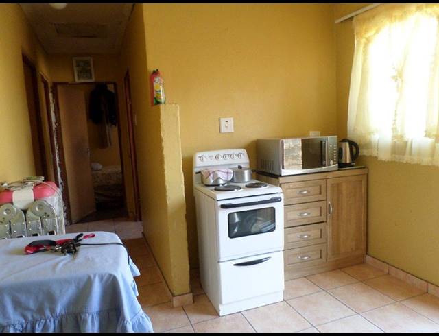 3 BEDROOM HOUSE SOLD IN SOSHANGUVE GG